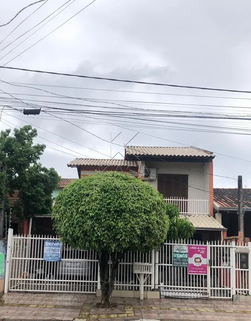 Foto 1 de Sobrado com 3 Quartos à venda, 137m² em Harmonia, Canoas