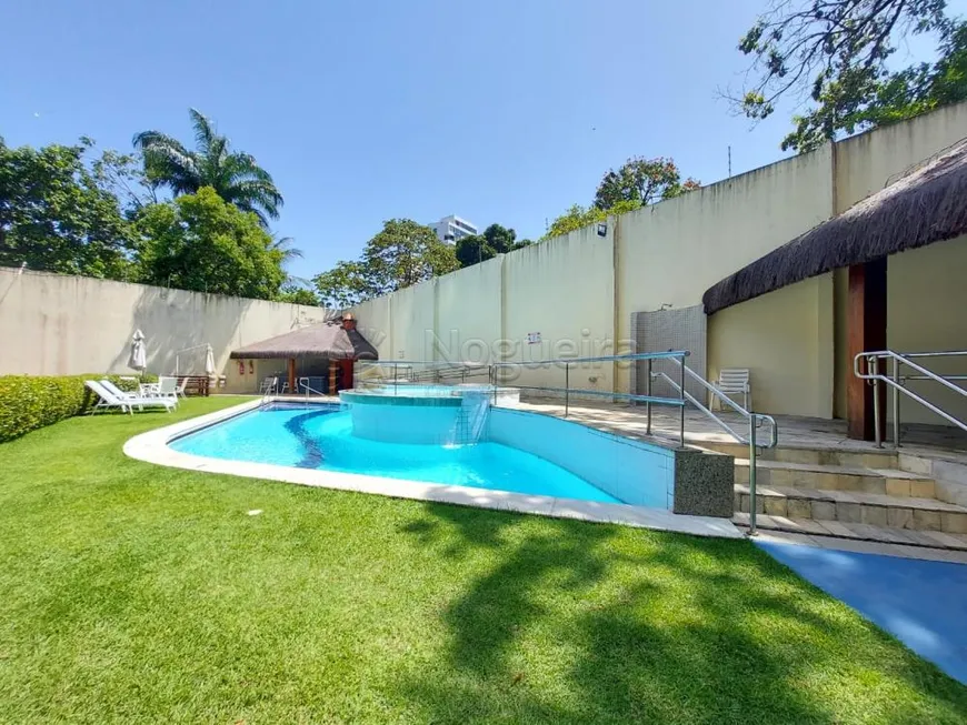 Foto 1 de Apartamento com 4 Quartos à venda, 226m² em Poço, Recife