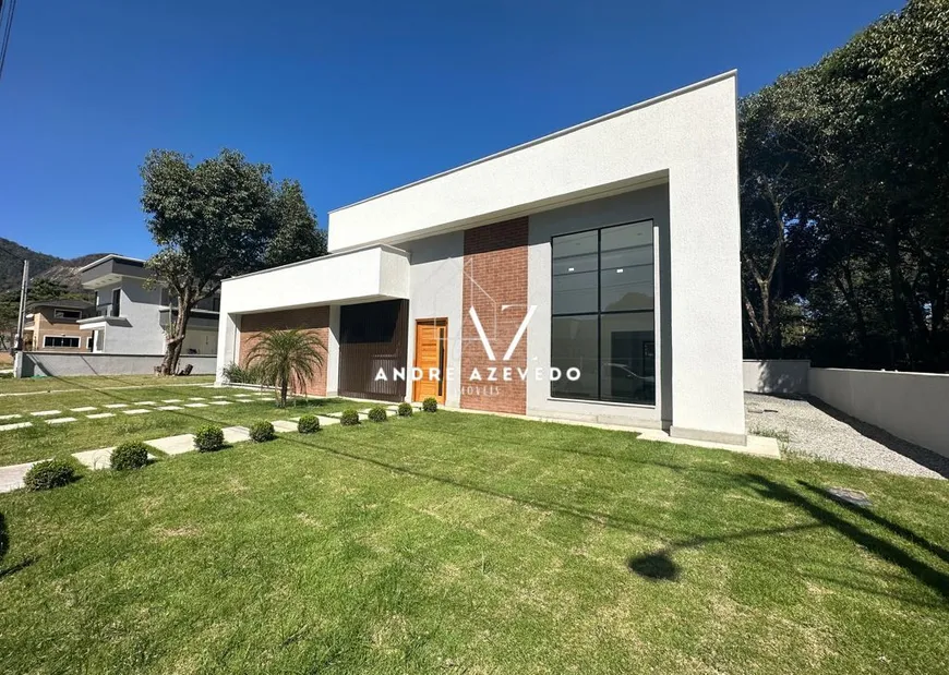 Foto 1 de Casa de Condomínio com 3 Quartos à venda, 200m² em Ubatiba, Maricá