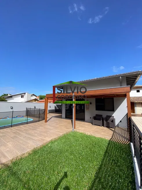 Foto 1 de Casa com 3 Quartos à venda, 440m² em Barra da Lagoa, Florianópolis