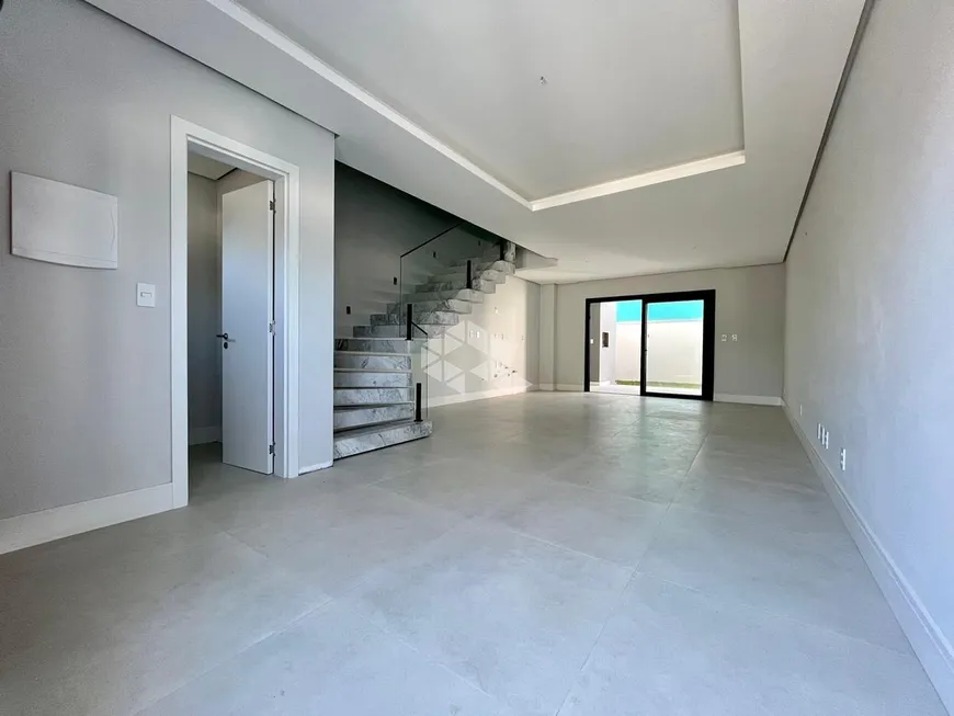 Foto 1 de Casa com 3 Quartos à venda, 128m² em Mont Serrat, Canoas