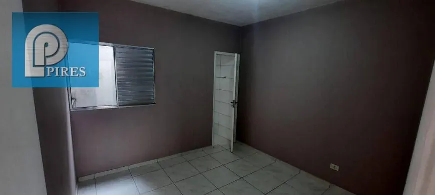 Foto 1 de Casa com 1 Quarto para alugar, 30m² em Vila Paiva, São Paulo