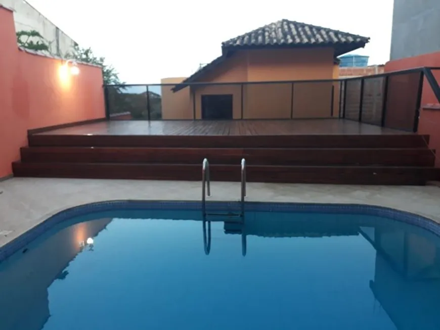 Foto 1 de Casa com 3 Quartos à venda, 300m² em Miramar, Macaé