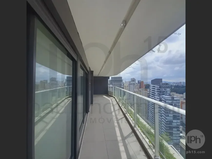 Foto 1 de Apartamento com 3 Quartos à venda, 196m² em Jardim América, São Paulo