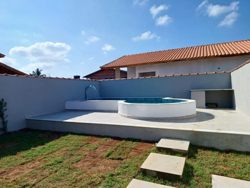 Foto 1 de Casa com 2 Quartos à venda, 55m² em Jamaica, Itanhaém