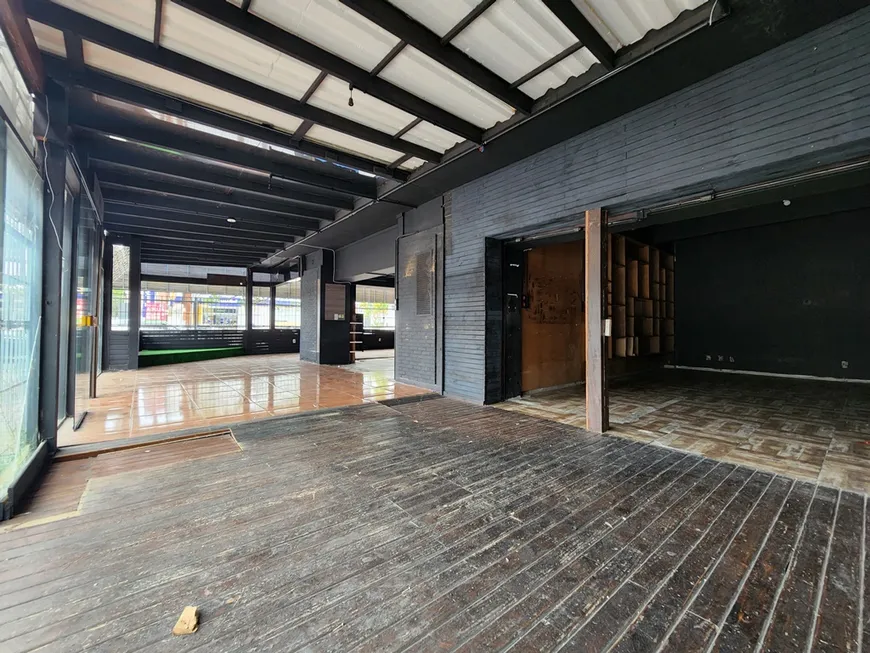 Foto 1 de Ponto Comercial com 1 Quarto para alugar, 180m² em Menino Deus, Porto Alegre