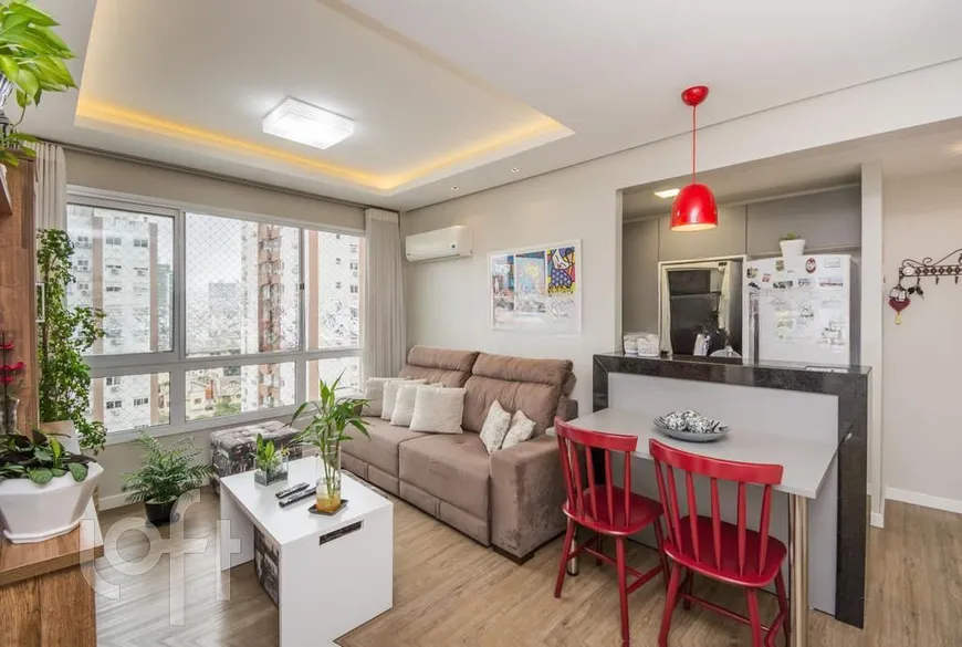 Foto 1 de Apartamento com 1 Quarto à venda, 42m² em Boa Vista, Porto Alegre