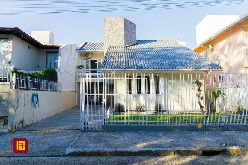 Foto 1 de Casa com 4 Quartos à venda, 282m² em Santa Mônica, Florianópolis