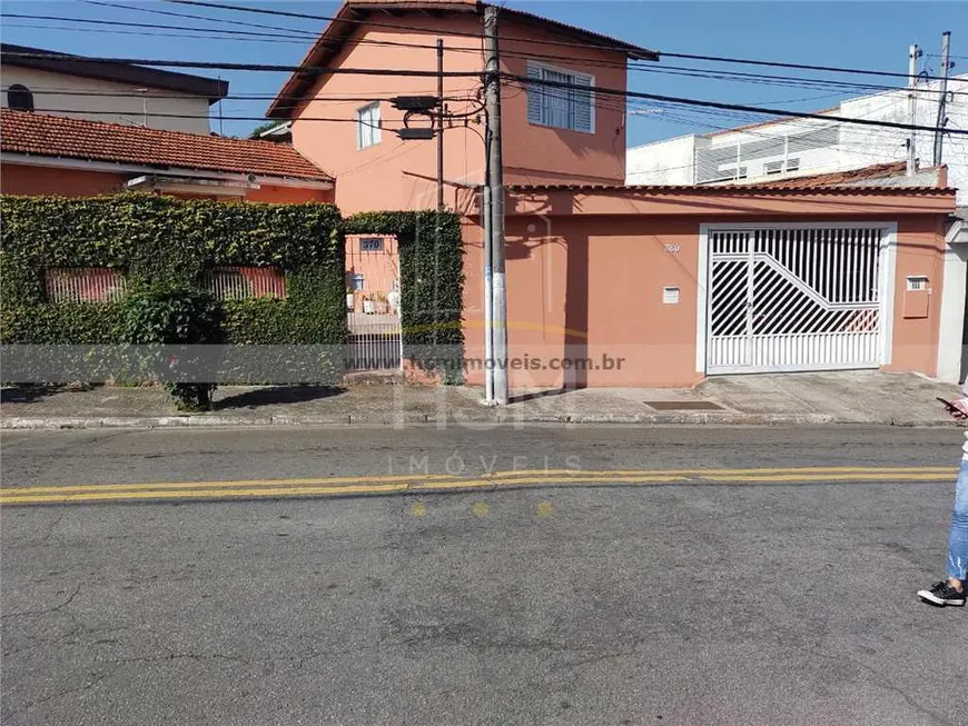 Foto 1 de Casa com 2 Quartos à venda, 198m² em Vila Alvinopolis, São Bernardo do Campo