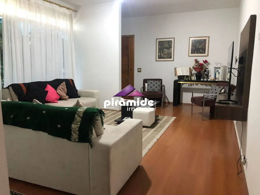 Foto 1 de Casa de Condomínio com 4 Quartos à venda, 350m² em Jardim Apolo I, São José dos Campos