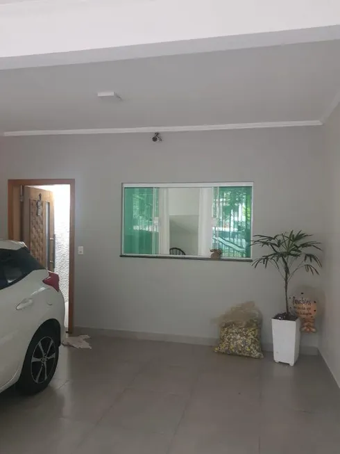 Foto 1 de Sobrado com 3 Quartos à venda, 130m² em Jardim Zaira, Mauá