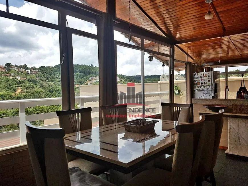 Foto 1 de Casa com 4 Quartos à venda, 262m² em , Campos do Jordão