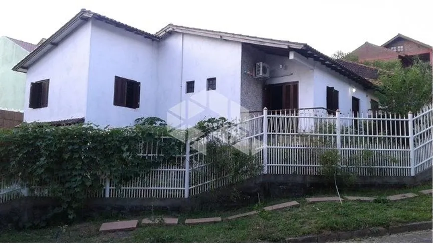 Foto 1 de Casa com 3 Quartos à venda, 178m² em Lomba do Pinheiro, Porto Alegre