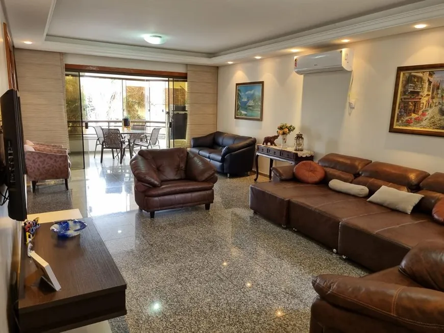 Foto 1 de Apartamento com 3 Quartos à venda, 220m² em Setor Sul, Goiânia