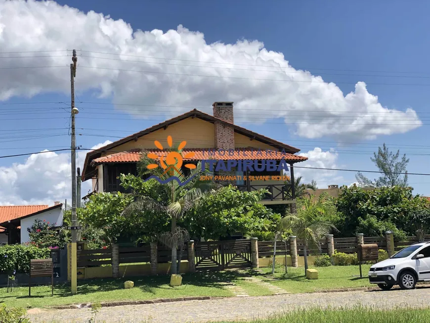 Foto 1 de Casa com 3 Quartos à venda, 330m² em Itapiruba, Laguna