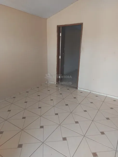 Foto 1 de Casa com 2 Quartos para alugar, 60m² em Sao Miguel, Uchoa