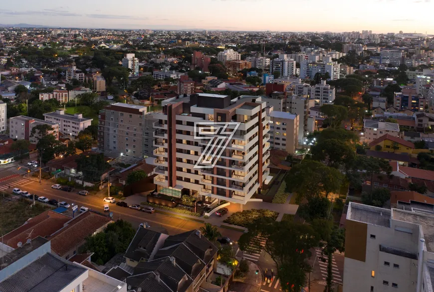 Foto 1 de Apartamento com 3 Quartos à venda, 115m² em Água Verde, Curitiba