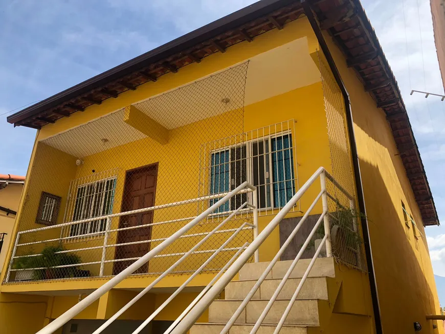 Foto 1 de Casa com 3 Quartos à venda, 127m² em Mirante das Agulhas, Resende