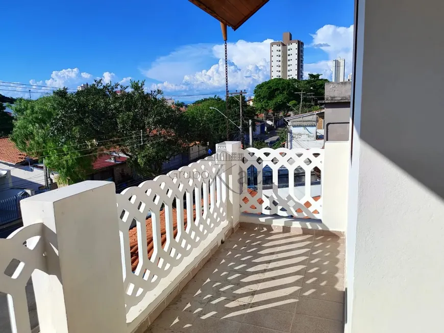 Foto 1 de Sobrado com 3 Quartos à venda, 125m² em Parque Residencial Flamboyant, São José dos Campos