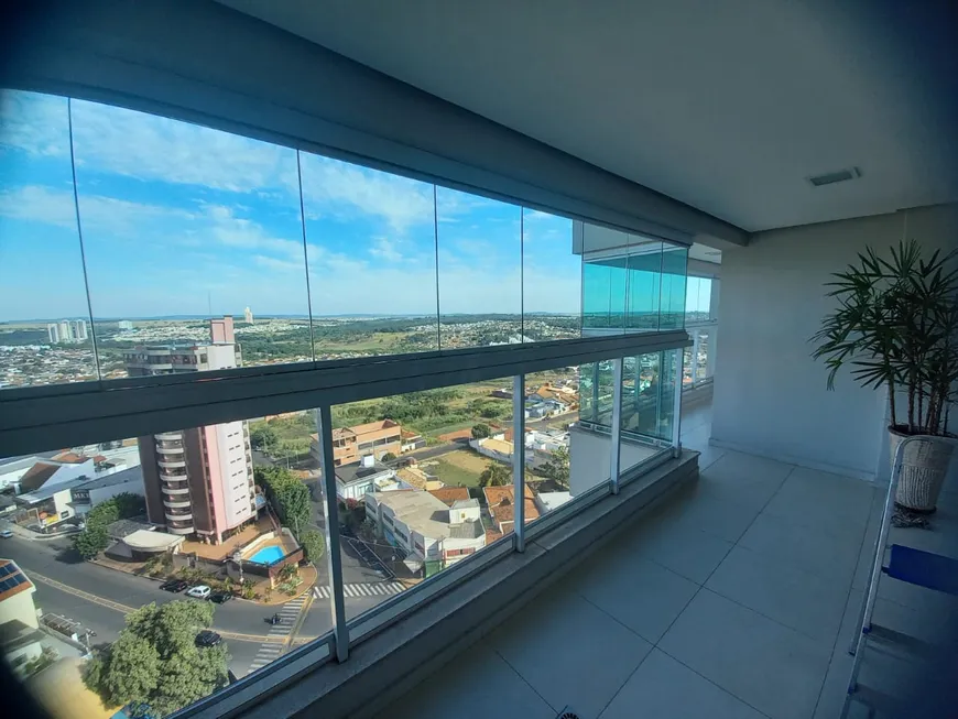 Foto 1 de Apartamento com 3 Quartos à venda, 115m² em Jardim Amalia, Bauru