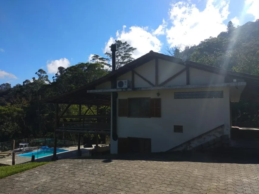 Foto 1 de Fazenda/Sítio com 3 Quartos à venda, 12000m² em Nossa Senhora de Lourdes, Santo Amaro da Imperatriz