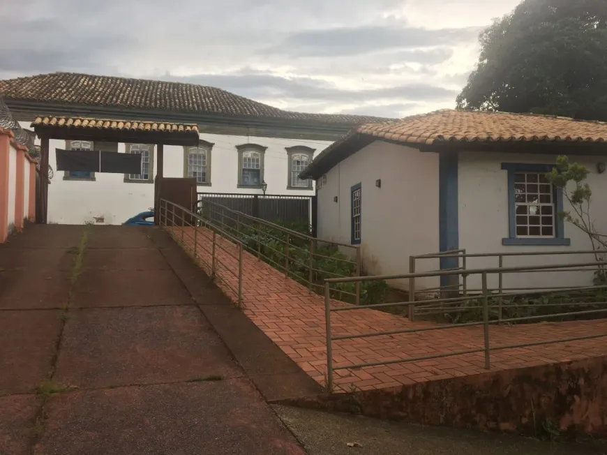 Foto 1 de Casa com 4 Quartos à venda, 227m² em Centro, Santa Luzia