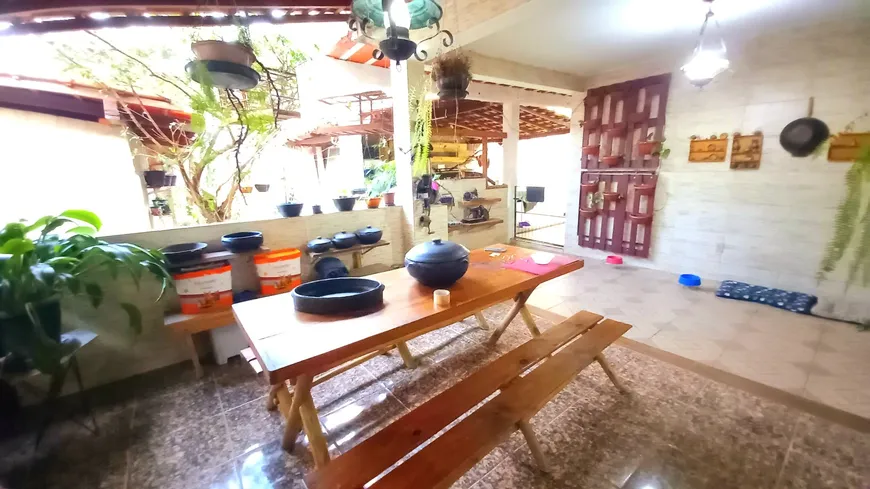 Foto 1 de Casa com 4 Quartos à venda, 478m² em Borboleta, Juiz de Fora