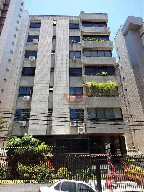 Foto 1 de Apartamento com 4 Quartos para alugar, 198m² em Meireles, Fortaleza