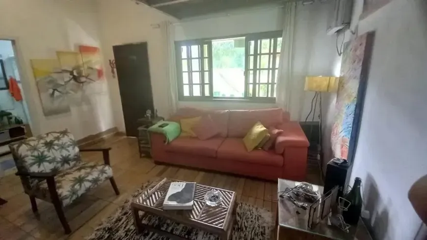 Foto 1 de Casa com 2 Quartos à venda, 80m² em Itapuã, Salvador