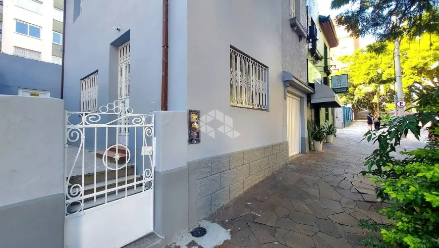 Foto 1 de Casa com 3 Quartos à venda, 180m² em Independência, Porto Alegre