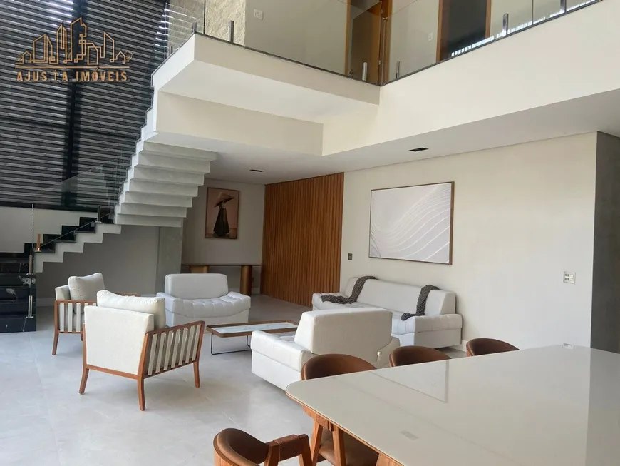 Foto 1 de Casa de Condomínio com 4 Quartos à venda, 600m² em Alphaville, Santana de Parnaíba