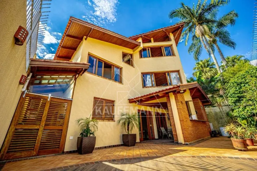 Foto 1 de Casa com 4 Quartos à venda, 500m² em Sumaré, São Paulo