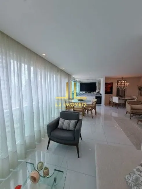 Foto 1 de Apartamento com 3 Quartos à venda, 182m² em Barra, Salvador