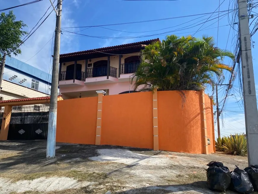 Foto 1 de Casa com 6 Quartos à venda, 245m² em Mutuá, São Gonçalo