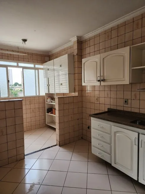 Foto 1 de Apartamento com 3 Quartos à venda, 85m² em Duque de Caxias II, Cuiabá