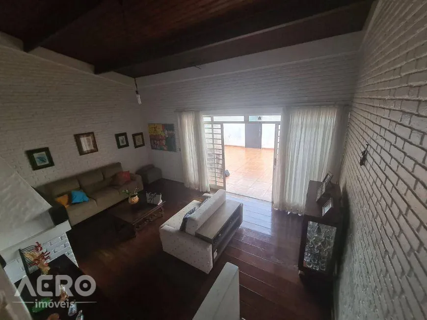 Foto 1 de Casa com 3 Quartos à venda, 184m² em Jardim América, Bauru