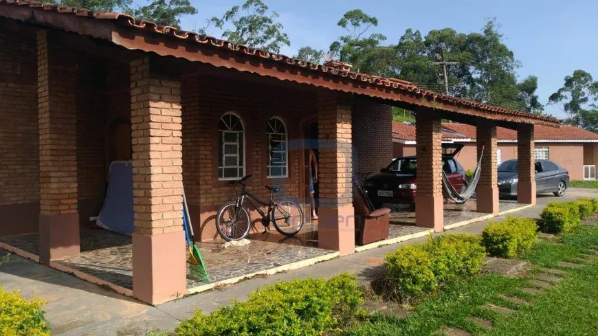 Foto 1 de Fazenda/Sítio com 2 Quartos à venda, 304m² em Penha, Bragança Paulista