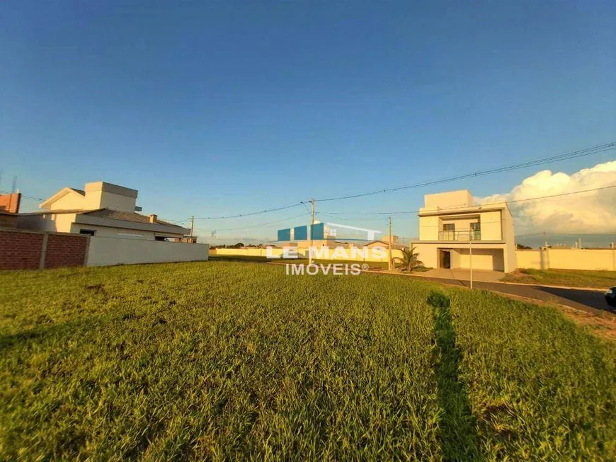 Foto 1 de Lote/Terreno à venda, 415m² em Condominio Residencial Vivamus, Saltinho