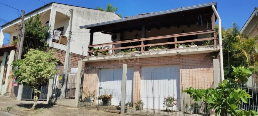 Foto 1 de Casa com 3 Quartos à venda, 199m² em Ipanema, Porto Alegre