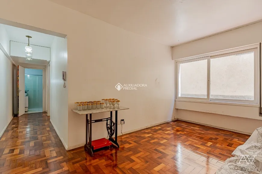 Foto 1 de Apartamento com 2 Quartos à venda, 62m² em Independência, Porto Alegre