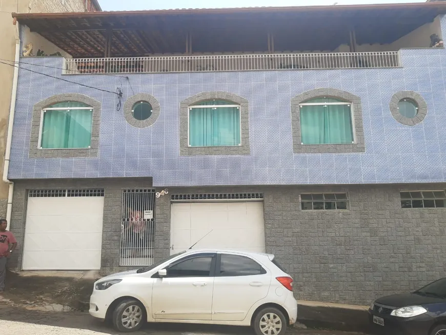 Foto 1 de Casa com 5 Quartos à venda, 300m² em Bandeirantes, Juiz de Fora