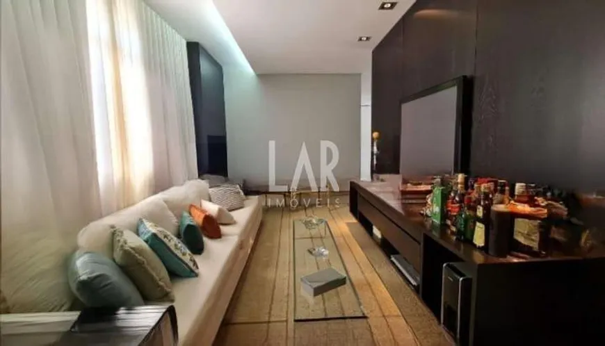 Foto 1 de Apartamento com 4 Quartos à venda, 160m² em Serra, Belo Horizonte