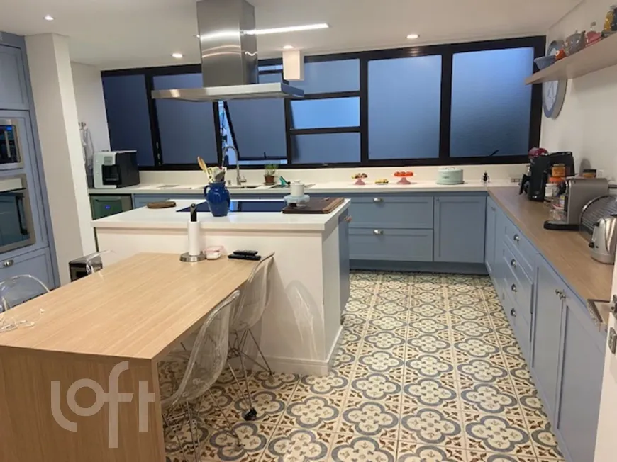 Foto 1 de Apartamento com 4 Quartos à venda, 193m² em Morumbi, São Paulo