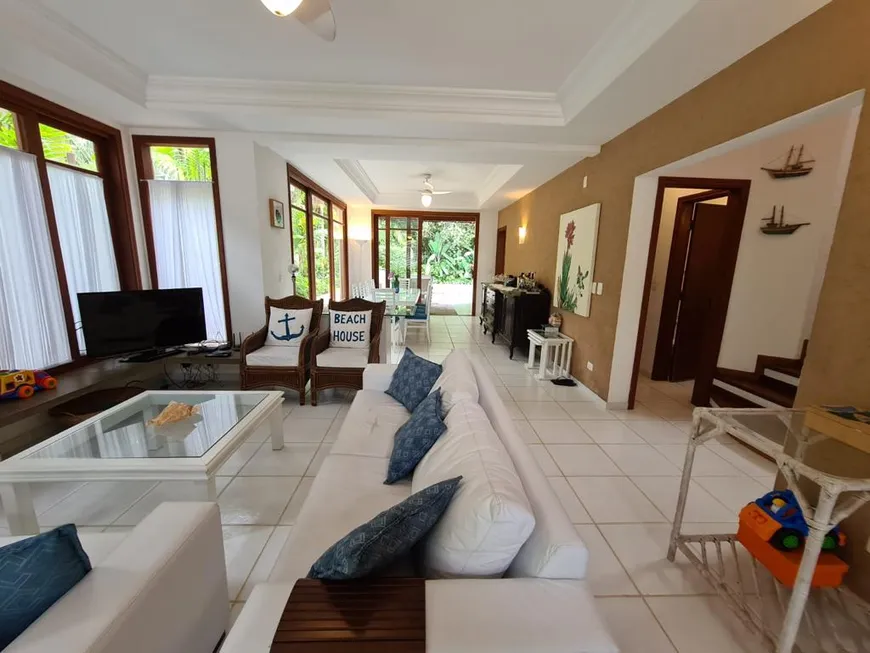 Foto 1 de Casa de Condomínio com 6 Quartos para alugar, 300m² em Baleia, São Sebastião