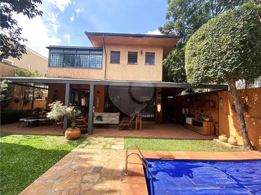Foto 1 de Casa com 4 Quartos à venda, 390m² em Jardim Paulista, São Paulo