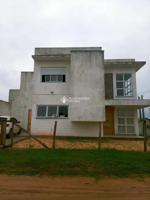 Foto 1 de Casa com 3 Quartos à venda, 176m² em Campo Duna, Garopaba