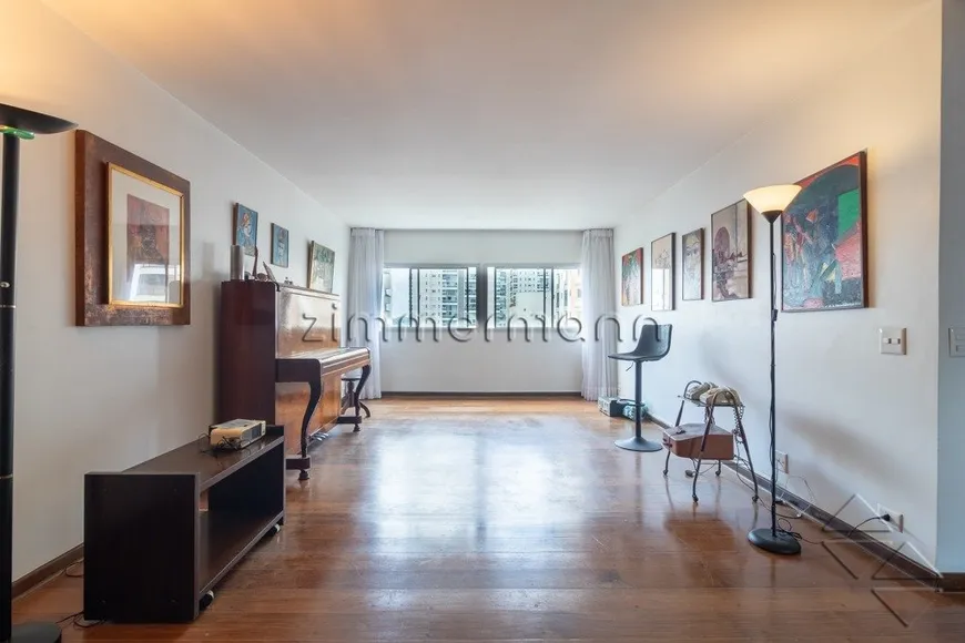 Foto 1 de Apartamento com 3 Quartos à venda, 165m² em Campo Belo, São Paulo