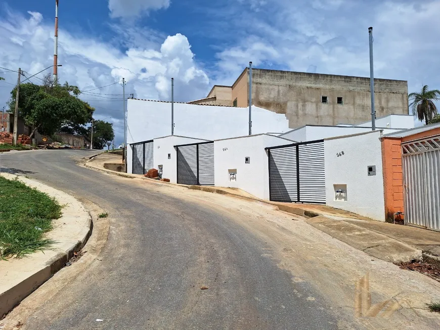 Foto 1 de Casa com 2 Quartos à venda, 100m² em Cachoeira, São José da Lapa