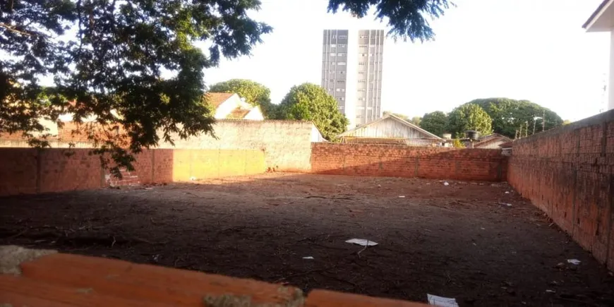 Foto 1 de Lote/Terreno à venda, 507m² em Zona 07, Maringá