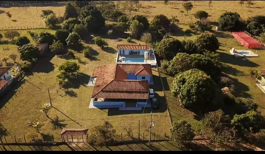 Foto 1 de Fazenda/Sítio com 4 Quartos à venda, 384m² em Zona Rural, Torrinha